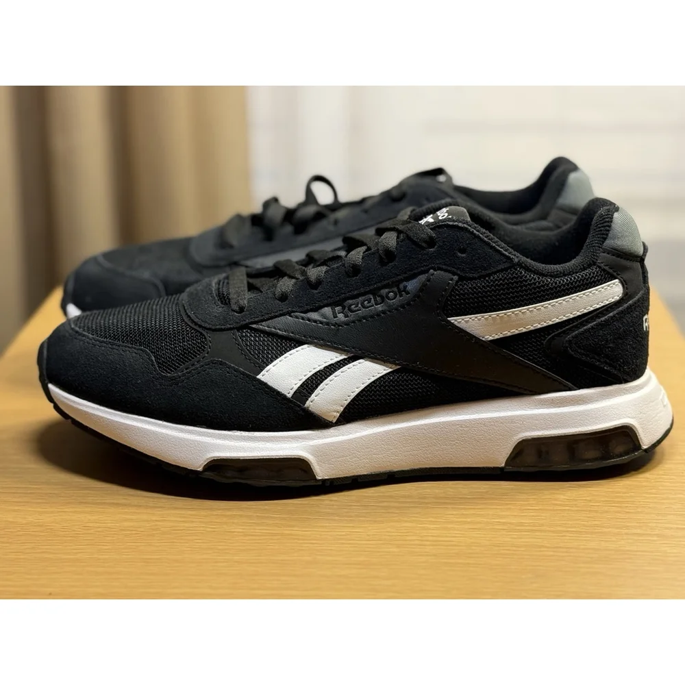 Reebok Women Suede Leather Glide DMX Sneaker Black with White Stripes Size 9.5 M